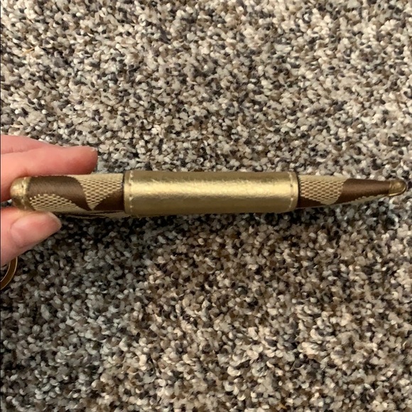 Coach small wallet with gold accents - Picture 3 of 7